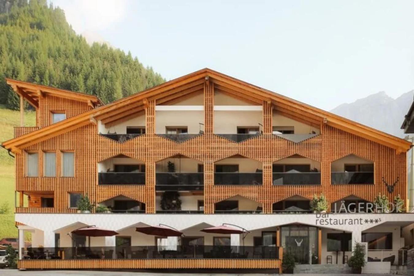 Hotel Jaegerhof Colfosco Exterior foto